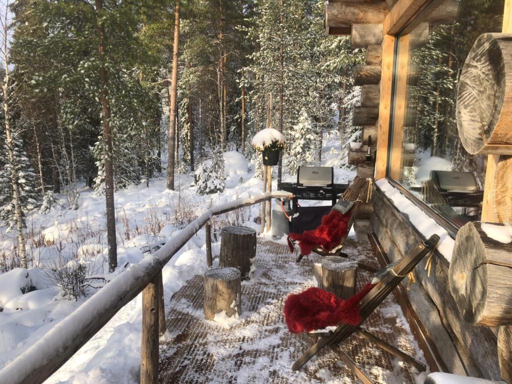 Cozy Log Cabin By Invisible Forest Lodge Rovaniemi Eksteriør billede